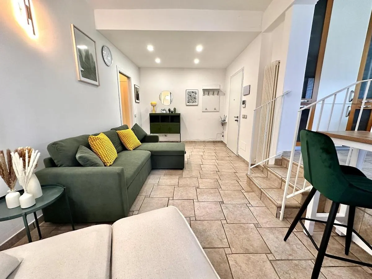 Vle Dante Riccione-Lusso In Centro-Doppio Living Room-2 Camere Matrimoniali Kingsize-Doppia Cucina Professionale-3 Bagni Completi-2 Parcheggi Gratuiti In Garage-250Mt Dal Mare