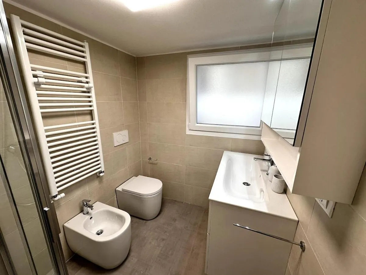 Vle Dante Riccione--Lux Apt--2 Living Room--2 Camere Matrimoniali Kingsize--2 Cucine Professionali--3 Bagni Completi--2 Parcheggi Gratuiti--250Mt Dal Mare 0*, Riccione Italy