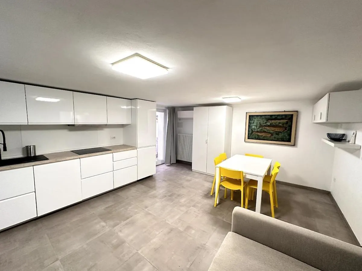 Vle Dante Riccione--Lux Apt--2 Living Room--2 Camere Matrimoniali Kingsize--2 Cucine Professionali--3 Bagni Completi--2 Parcheggi Gratuiti--250Mt Dal Mare Italy